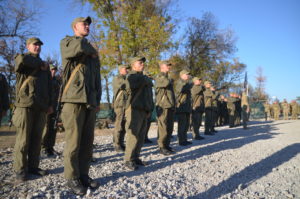 Восьмий базовий курс бойової підготовки завершено. Рекрути отримали шеврони полку АЗОВ