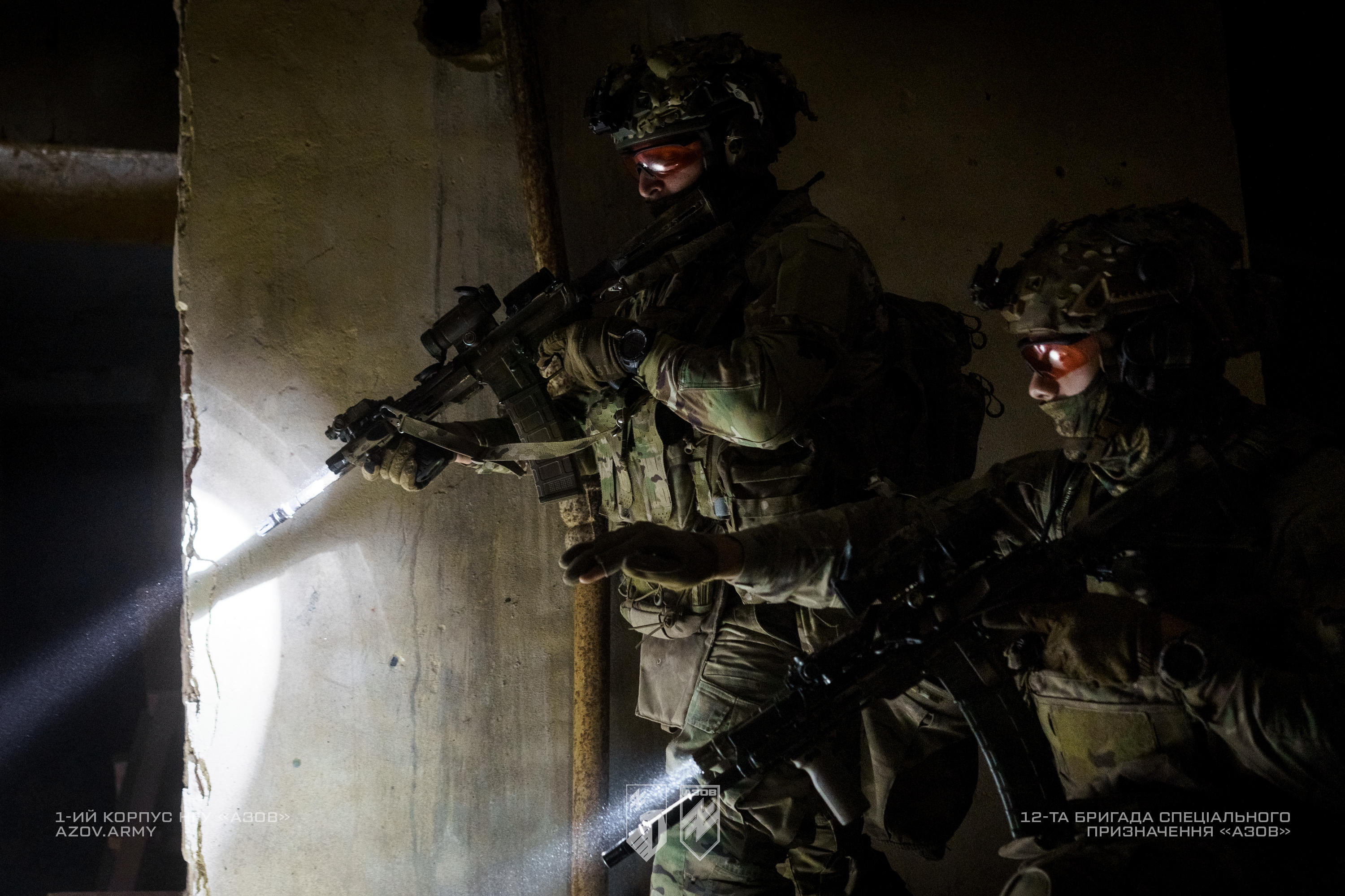 На світлинах – тренування 1-ї бойової групи загону розвідки спеціального призначення 12-ї бригади «Азов». 